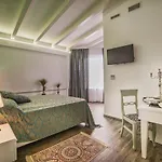 فندق Boutique Natka 4*