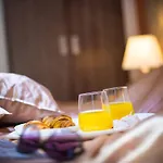 Boutique Natka 4* روفينج