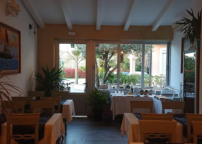 Boutique Natka 4*