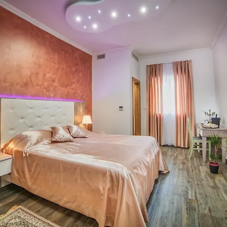 Boutique Natka 4*