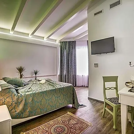 Boutique Natka 4*